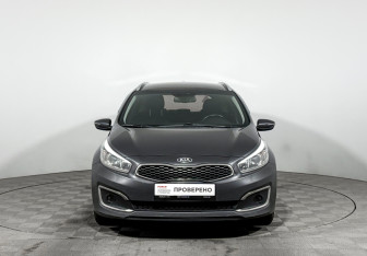Подержанный автомобиль Kia Ceed Wagon 2018 года (2 фото)