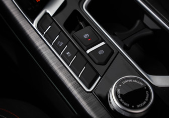 Подержанный автомобиль Geely Tugella 2022 года (20 фото)