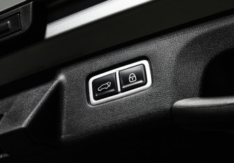 Подержанный автомобиль Kia Sorento 2023 года (24 фото)