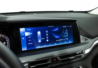 Подержанный автомобиль Changan CS75PLUS 2023 года (16 фото)