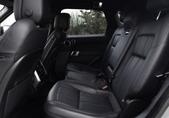 Подержанный автомобиль Land Rover Range Rover Sport 2022 года (21 фото)