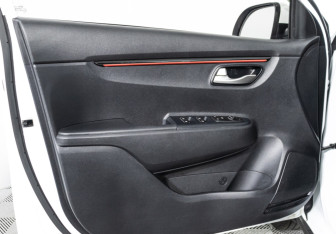 Подержанный автомобиль Kia Rio Hatchback 2020 года (24 фото)