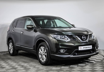 Подержанный автомобиль Nissan X-Trail 2017 года (3 фото)