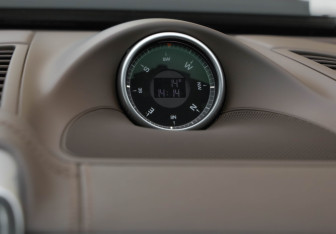 Подержанный автомобиль Porsche Cayenne 2014 года (20 фото)