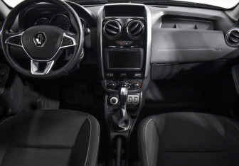 Подержанный автомобиль Renault Duster 2020 года (14 фото)