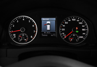 Подержанный автомобиль Volkswagen Tiguan 2013 года (18 фото)