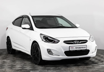 Подержанный автомобиль Hyundai Solaris Sedan 2012 года (3 фото)