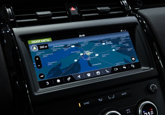 Подержанный автомобиль Land Rover Discovery 2019 года (22 фото)
