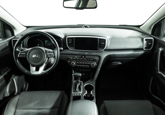 Подержанный автомобиль Kia Sportage 2021 года (13 фото)