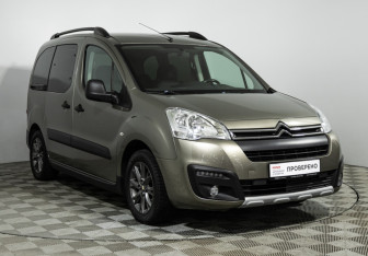 Подержанный автомобиль Citroen Berlingo 2017 года (3 фото)