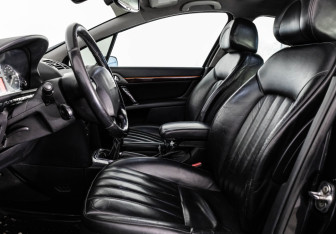 Подержанный автомобиль Peugeot 407 Sedan 2004 года (15 фото)