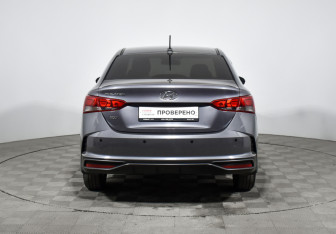 Подержанный автомобиль Hyundai Solaris Sedan 2021 года (6 фото)