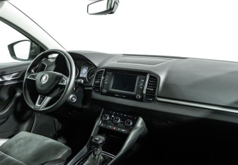 Подержанный автомобиль Skoda Karoq 2020 года (9 фото)