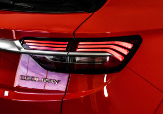 Подержанный автомобиль Geely Coolray 2021 года (12 фото)