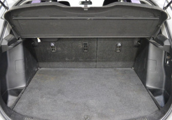 Подержанный автомобиль Suzuki SX4 Hatchback 2014 года (15 фото)