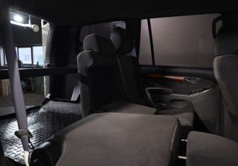 Подержанный автомобиль Toyota Land Cruiser Prado 2007 года (16 фото)