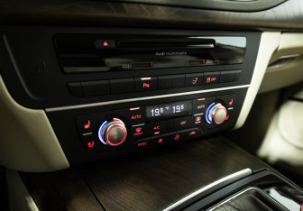 Подержанный автомобиль Audi A7 2015 года (17 фото)