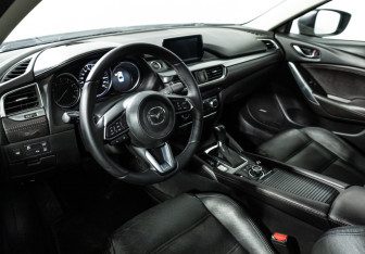 Подержанный автомобиль Mazda 6 Sedan 2017 года (11 фото)