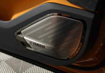 Подержанный автомобиль Zeekr 001 2023 года (27 фото)