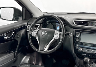 Подержанный автомобиль Nissan Qashqai 2014 года (14 фото)