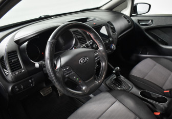 Подержанный автомобиль Kia Cerato Sedan 2014 года (9 фото)