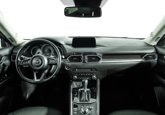 Подержанный автомобиль Mazda CX-5 2019 года (13 фото)