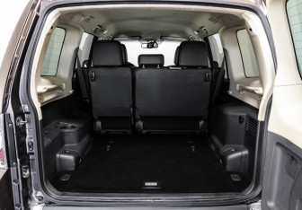 Подержанный автомобиль Mitsubishi Pajero 2014 года (25 фото)