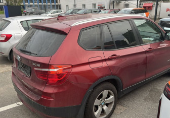 Подержанный автомобиль BMW X3 2013 года (4 фото)