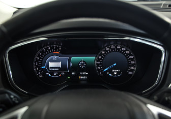 Подержанный автомобиль Ford Mondeo Sedan 2016 года (12 фото)