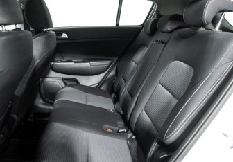 Подержанный автомобиль Kia Sportage 2021 года (10 фото)