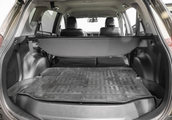 Подержанный автомобиль Toyota RAV4 2013 года (28 фото)