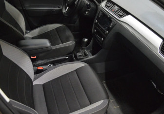 Подержанный автомобиль Skoda Rapid Liftback 2019 года (12 фото)