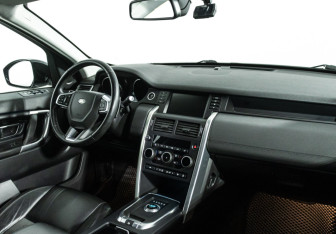 Подержанный автомобиль Land Rover Discovery Sport 2017 года (9 фото)