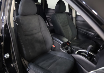 Подержанный автомобиль Nissan X-Trail 2017 года (21 фото)