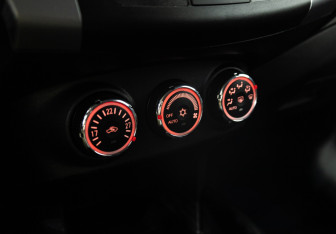 Подержанный автомобиль Mitsubishi Outlander 2011 года (17 фото)