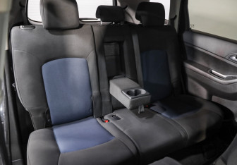 Подержанный автомобиль Chevrolet Orlando 2013 года (20 фото)