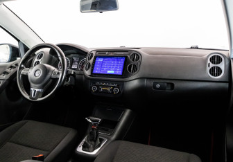 Подержанный автомобиль Volkswagen Tiguan 2013 года (9 фото)