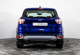 Подержанный автомобиль Ford Kuga 2017 года (6 фото)