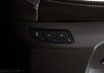 Подержанный автомобиль Nissan Murano Suv 2019 года (25 фото)