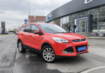 Подержанный автомобиль Ford Kuga 2013 года (3 фото)
