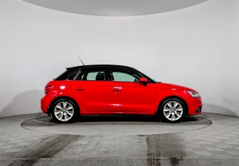 Подержанный автомобиль Audi A1 2013 года (4 фото)
