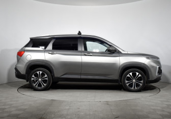 Подержанный автомобиль Chevrolet Captiva 2022 года (4 фото)