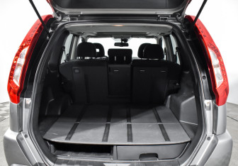 Подержанный автомобиль Nissan X-Trail 2012 года (19 фото)