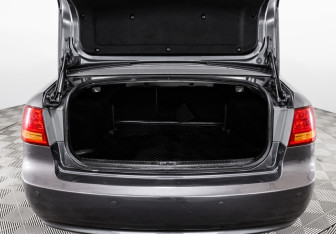 Подержанный автомобиль Kia Magentis 2007 года (17 фото)
