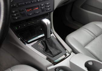 Подержанный автомобиль BMW X3 2008 года (23 фото)