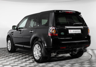 Подержанный автомобиль Land Rover Freelander 2010 года (7 фото)