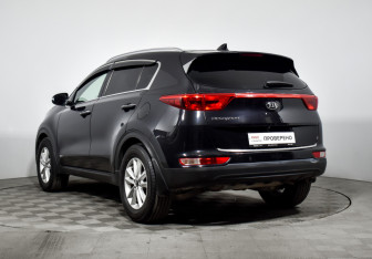 Подержанный автомобиль Kia Sportage 2018 года (7 фото)