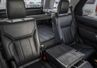 Подержанный автомобиль Land Rover Discovery 2017 года (30 фото)