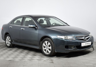 Подержанный автомобиль Honda Accord Sedan 2006 года (3 фото)