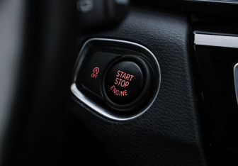 Подержанный автомобиль BMW X1 2019 года (16 фото)